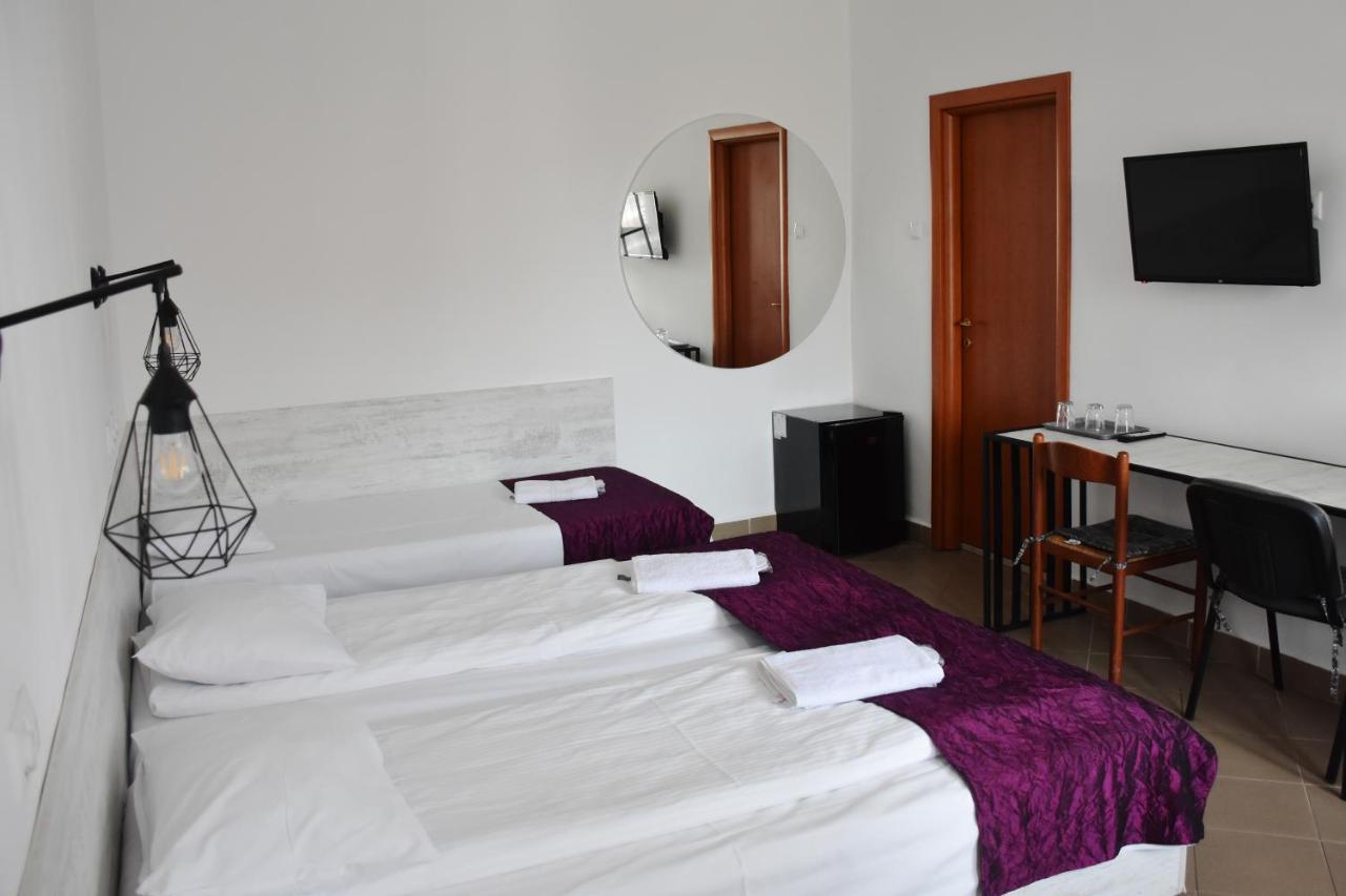 Pension Recidency Oradea Exterior foto